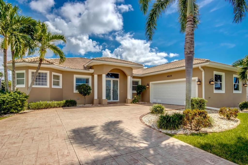 Villa Martinique By Coralvilla Cape Coral Exterior foto